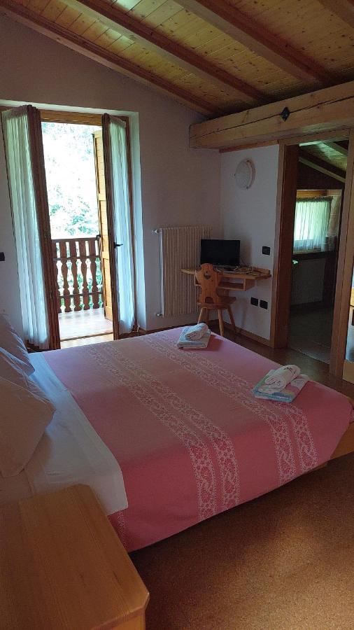 Albergo Scoiattolo Tret Exterior foto